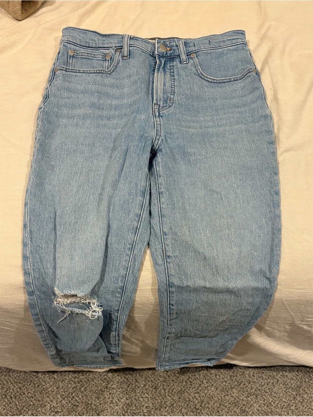 Madewell Light Blue Boyfriend Jeans with Distressed Knee